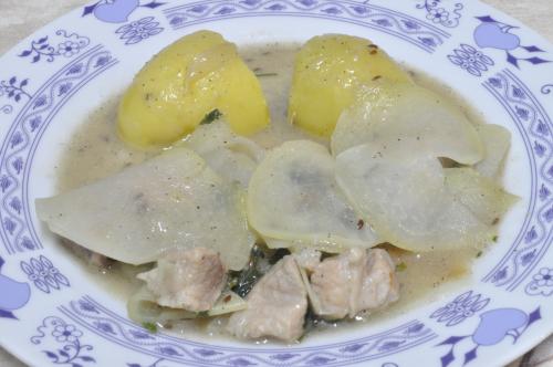 Jak uvařit vepřová kýta s kedlubnami? Snadné recept, připravený za 30 - 45 minut